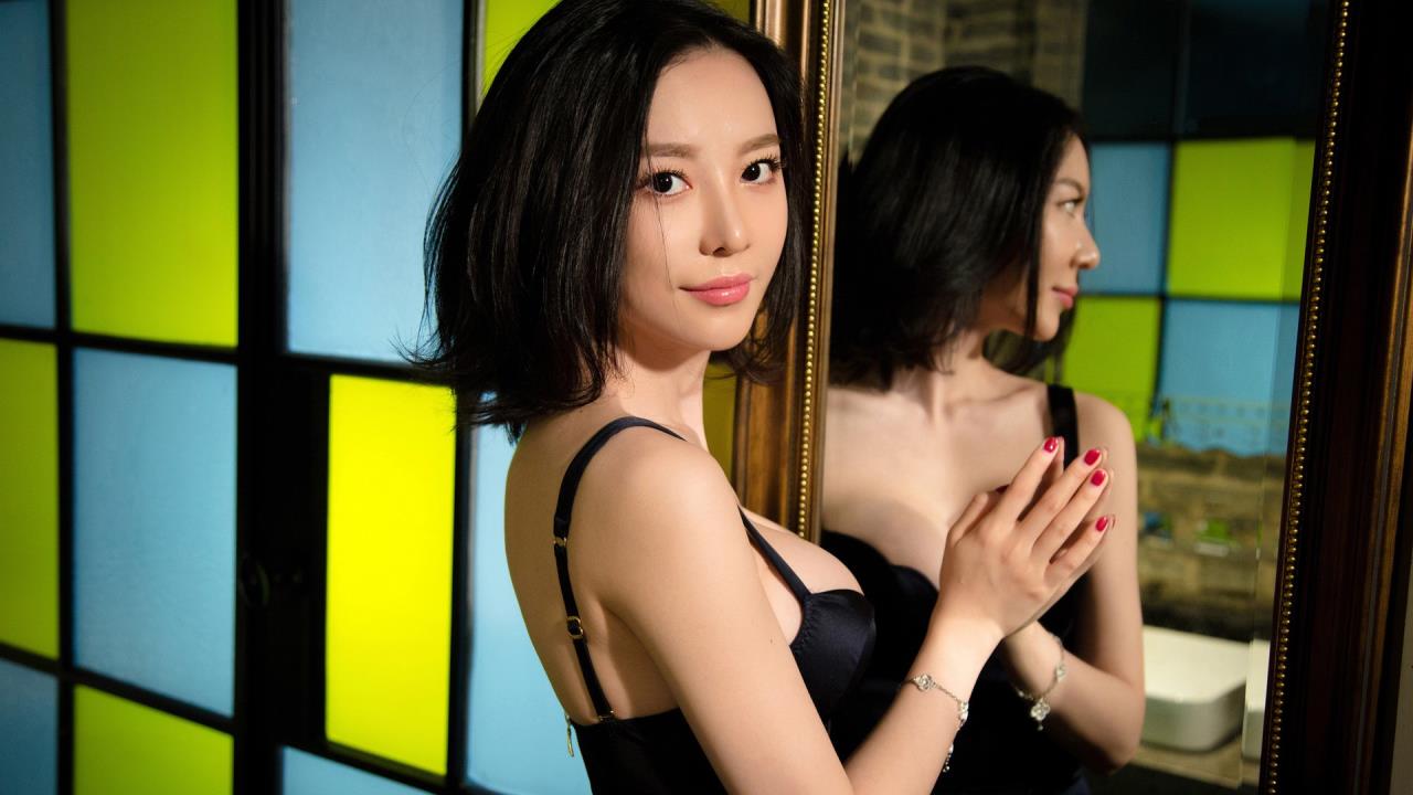 午夜探花免费精品在线: 释放你的夜晚幻想