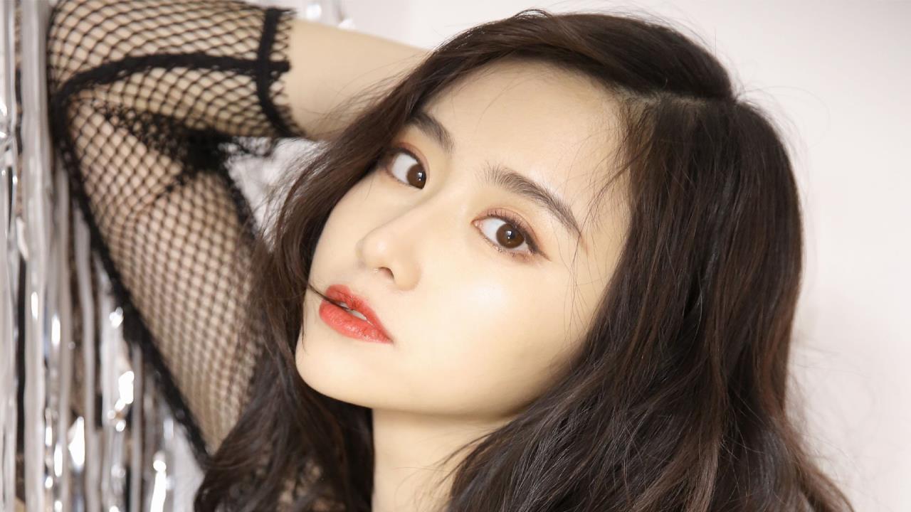 西西里的美貌传说电影:  爱恨交织的西西里情歌